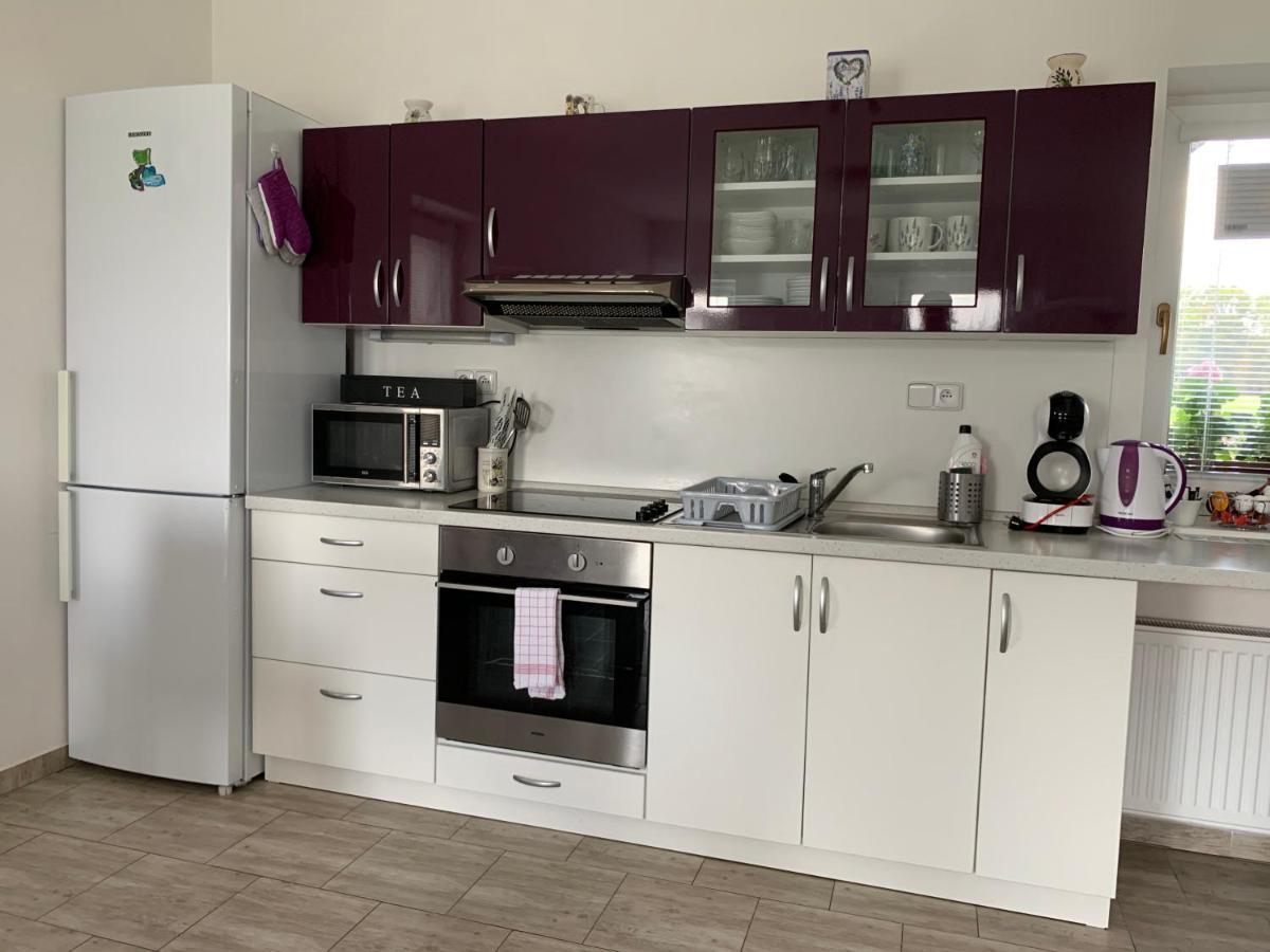 Apartmány Na Rozcestí Lomnice nad Popelkou Exterior foto