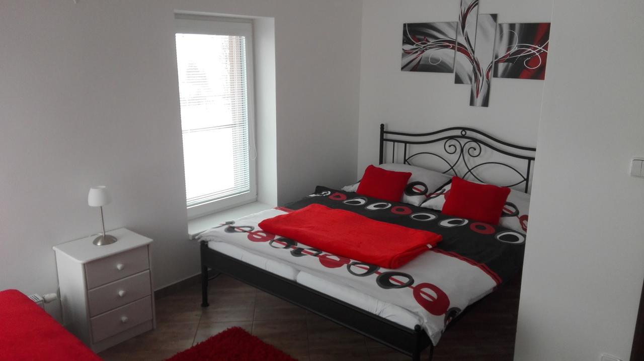 Apartmány Na Rozcestí Lomnice nad Popelkou Exterior foto