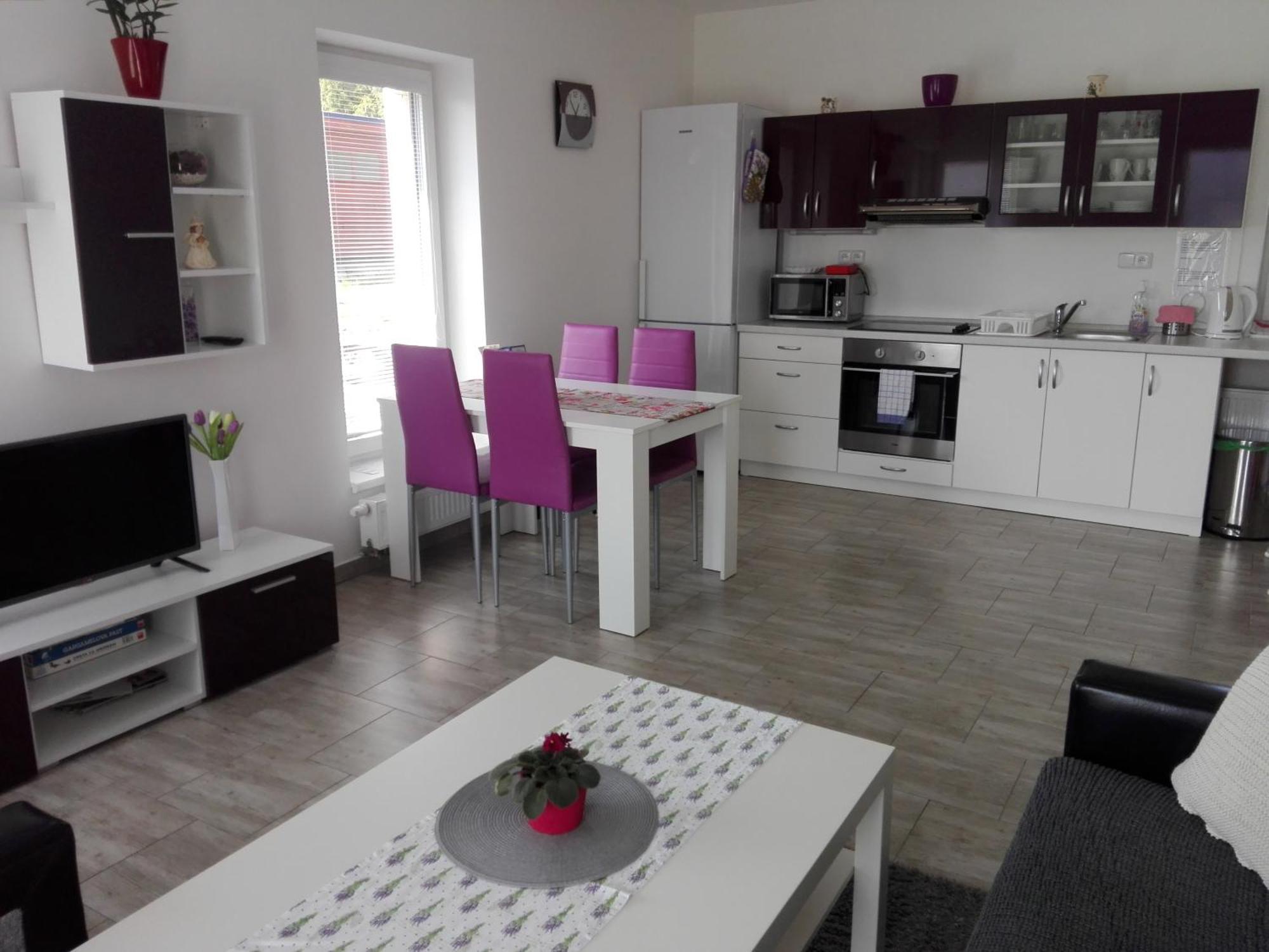 Apartmány Na Rozcestí Lomnice nad Popelkou Exterior foto