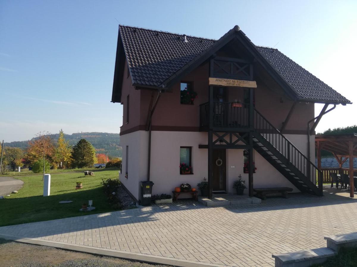 Apartmány Na Rozcestí Lomnice nad Popelkou Exterior foto