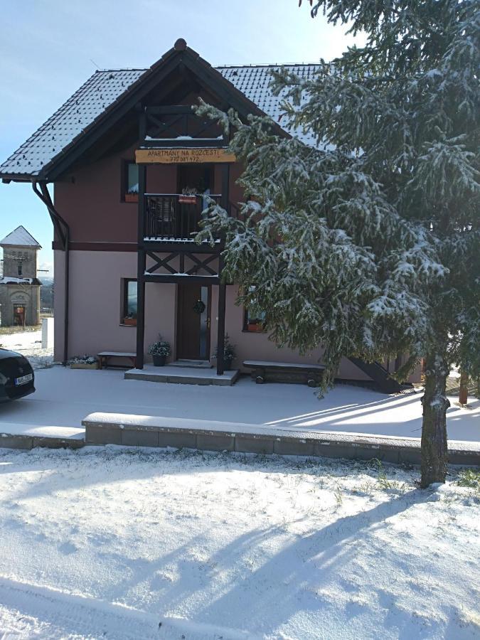 Apartmány Na Rozcestí Lomnice nad Popelkou Exterior foto